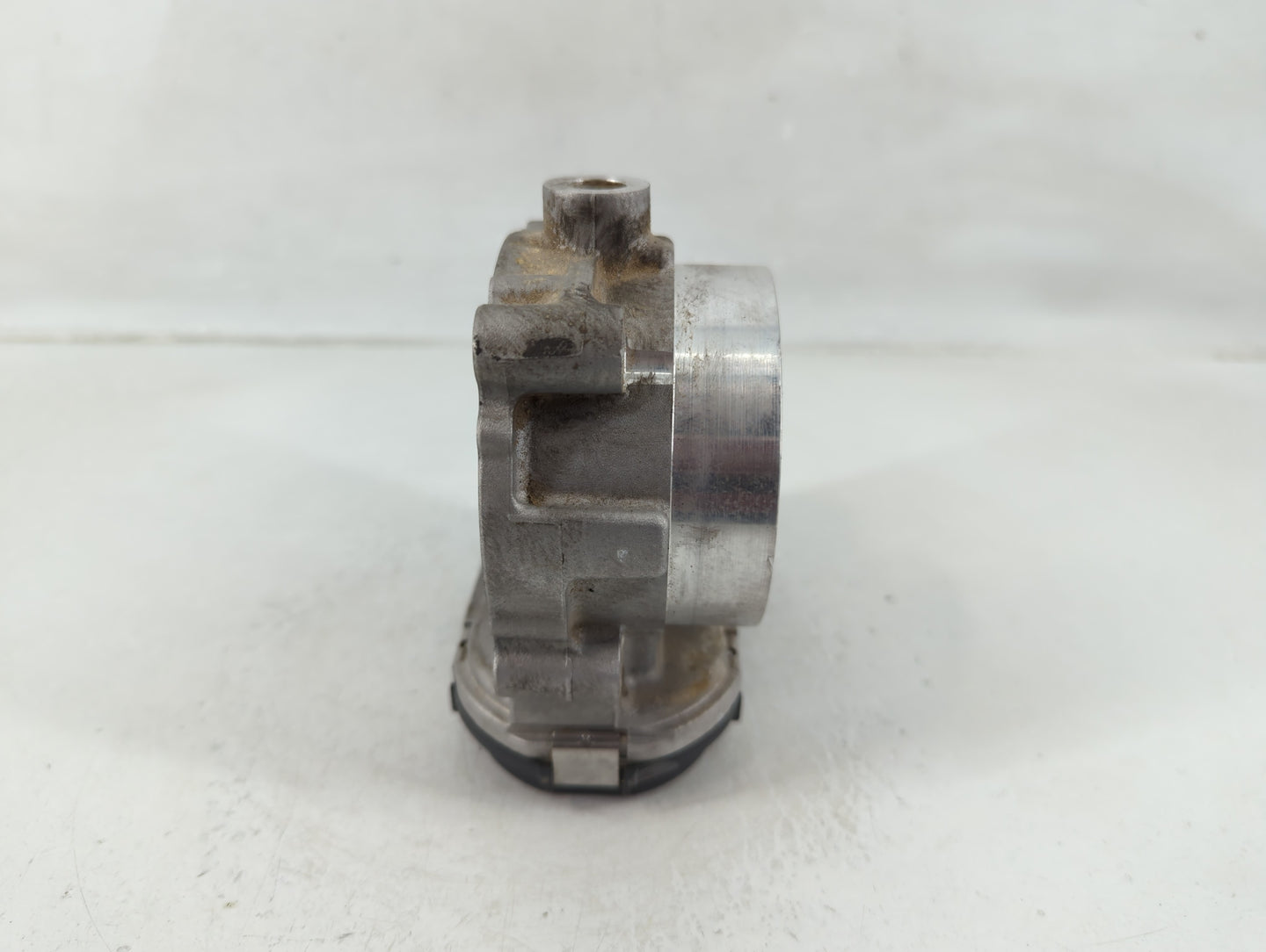 2011-2016 Chrysler Town & Country Throttle Body P/N:05184349AC Fits OEM Used Auto Parts - Oemusedautoparts1.com