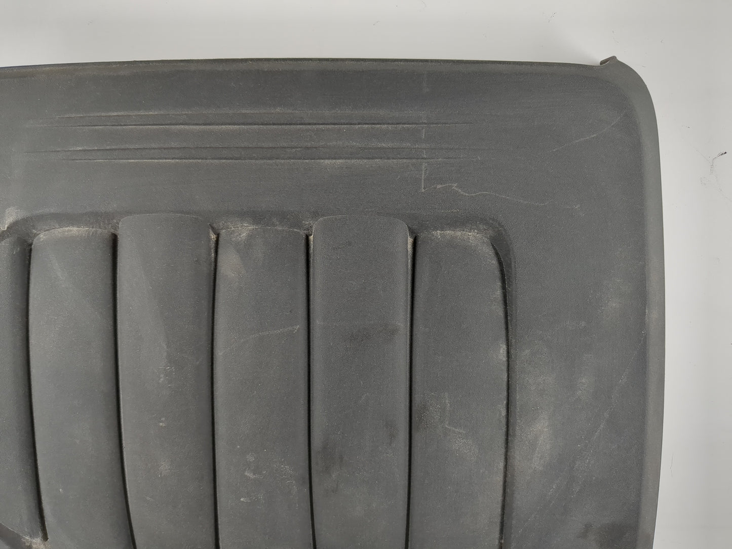 2016 Chrysler Town & Country Engine Cover - Oemusedautoparts1.com