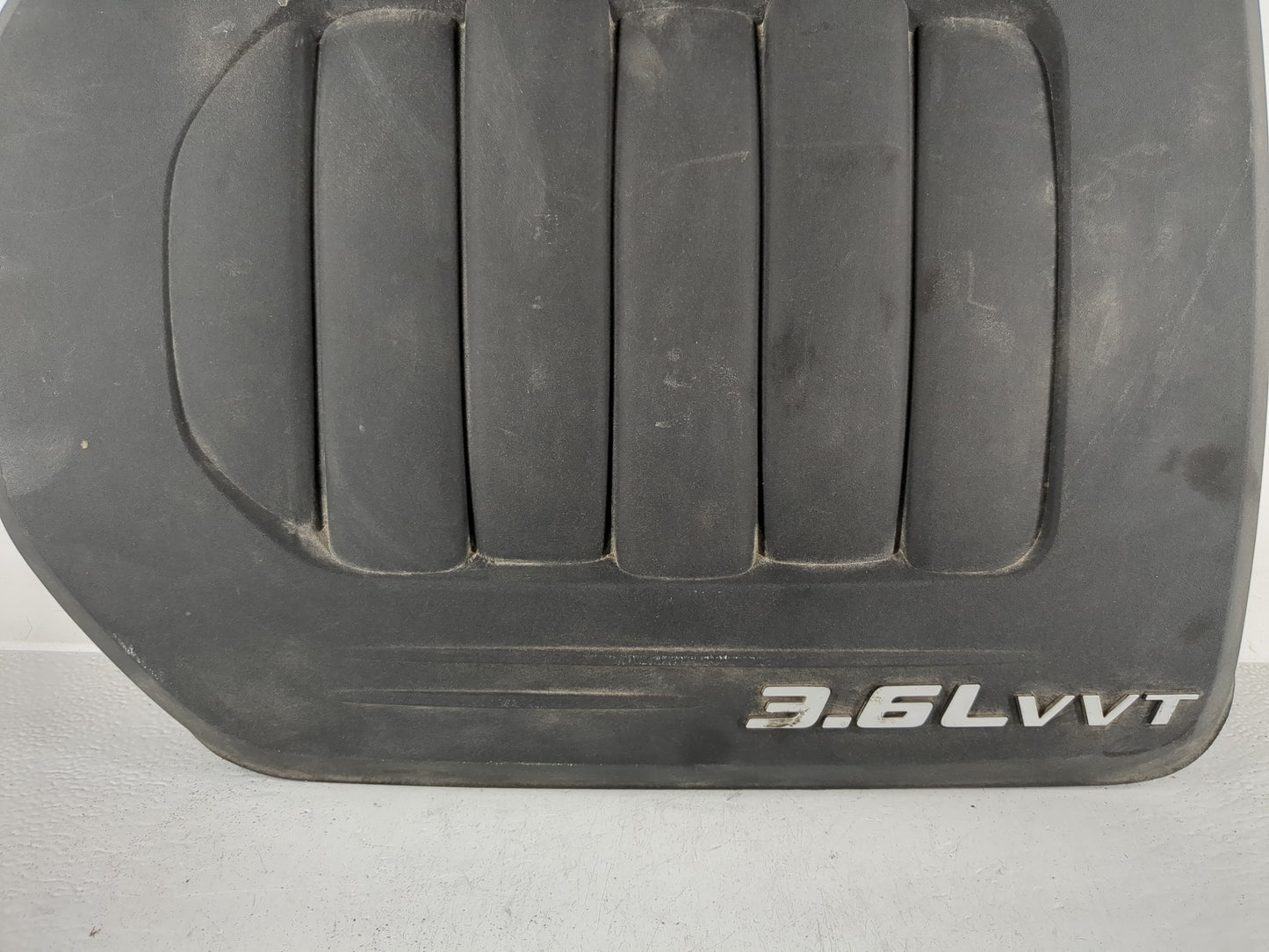 2016 Chrysler Town & Country Engine Cover - Oemusedautoparts1.com