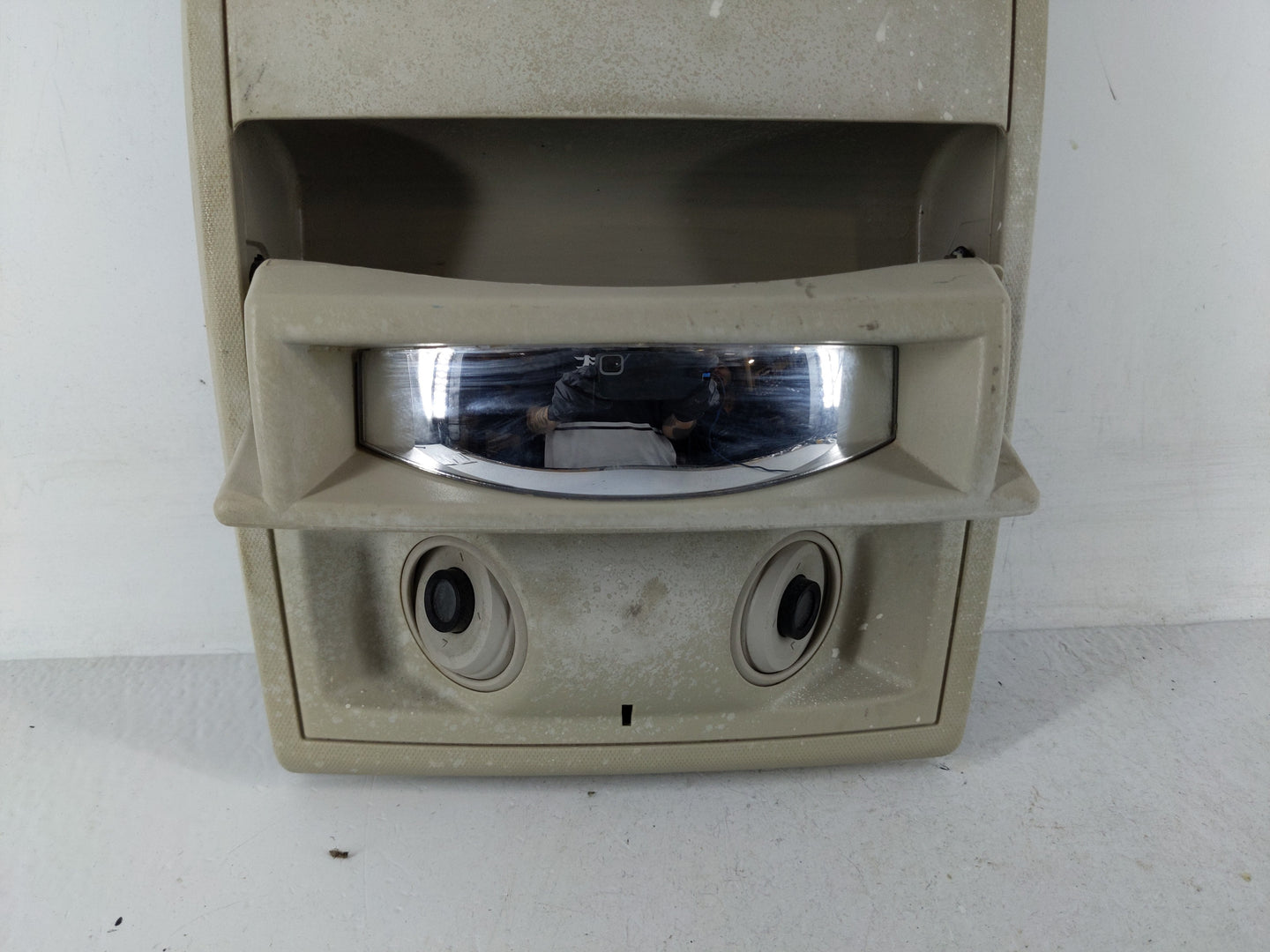 2016 Chrysler Town & Country Overhead Roof Console - Oemusedautoparts1.com
