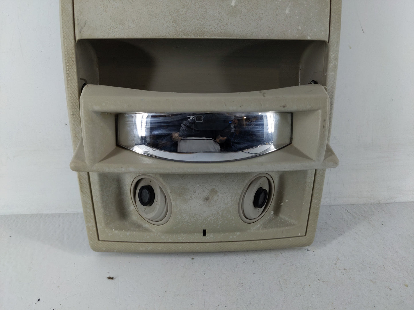 2016 Chrysler Town & Country Overhead Roof Console - Oemusedautoparts1.com