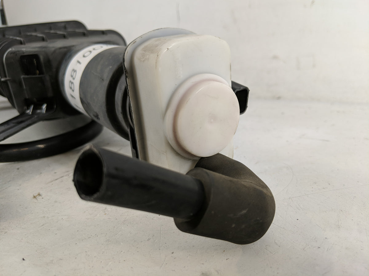 2016 Chrysler Town & Country Fuel Vapor Charcoal Canister 1188100 - Oemusedautoparts1.com