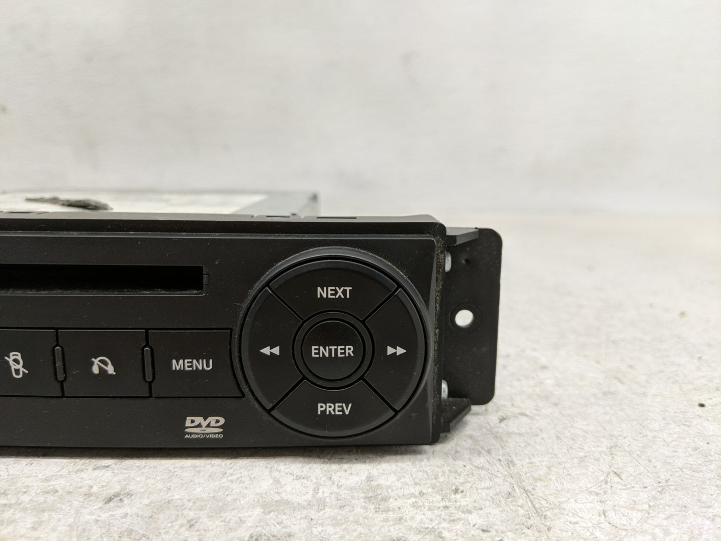 2012-2016 Chrysler Town & Country Radio AM FM Cd Player Receiver Replacement P/N:P05064063AE Fits OEM Used Auto Parts - Oemu