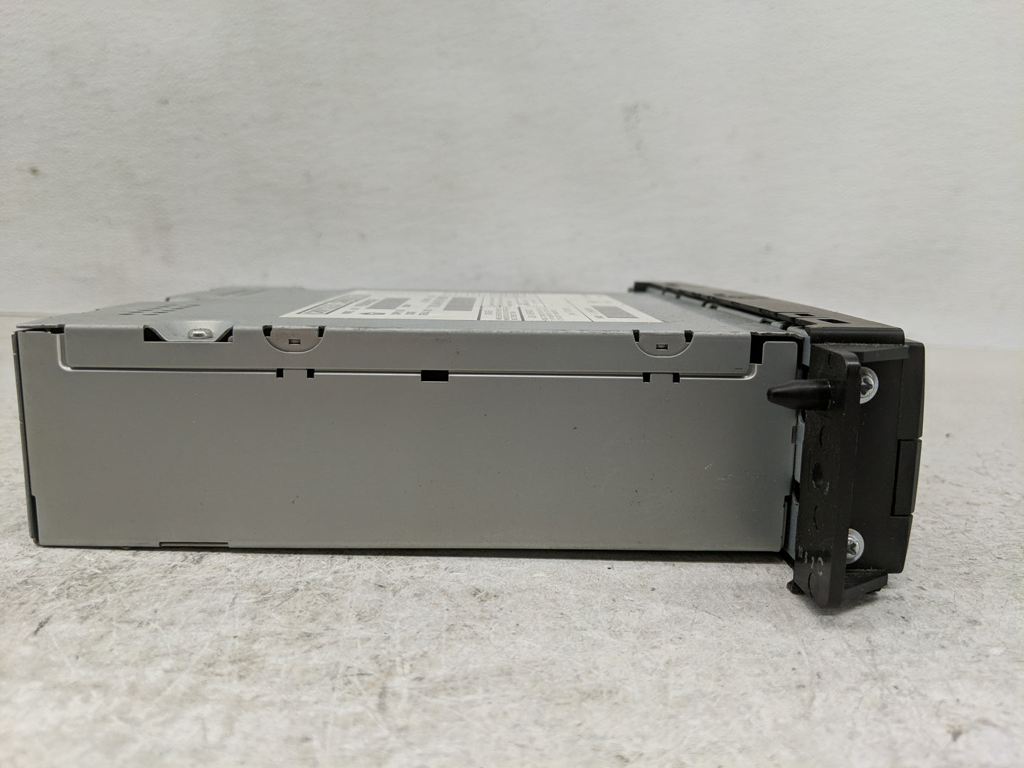 2012-2016 Chrysler Town & Country Radio AM FM Cd Player Receiver Replacement P/N:P05064063AE Fits OEM Used Auto Parts - Oemu
