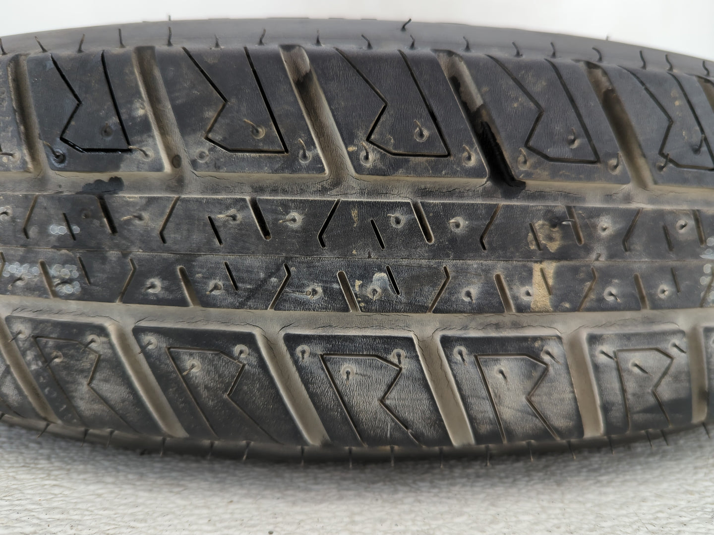 2012-2016 Chrysler Town & Country Spare Donut Tire Wheel Rim Oem - Oemusedautoparts1.com