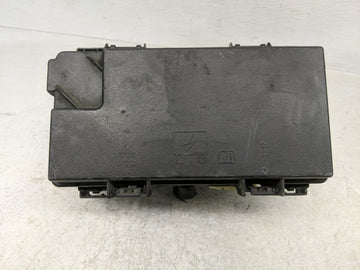 2015-2016 Chrysler Town & Country Fusebox Fuse Box Relay Module Tipm - Oemusedautoparts1.com