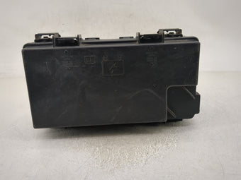 compare product 2015-2016 Chrysler Town & Country Fusebox Fuse Box Relay Module Tipm