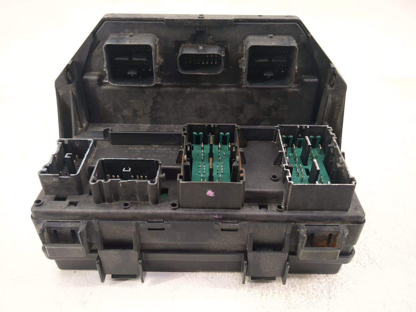 2015-2016 Chrysler Town & Country Fusebox Fuse Box Relay Module Tipm - Oemusedautoparts1.com