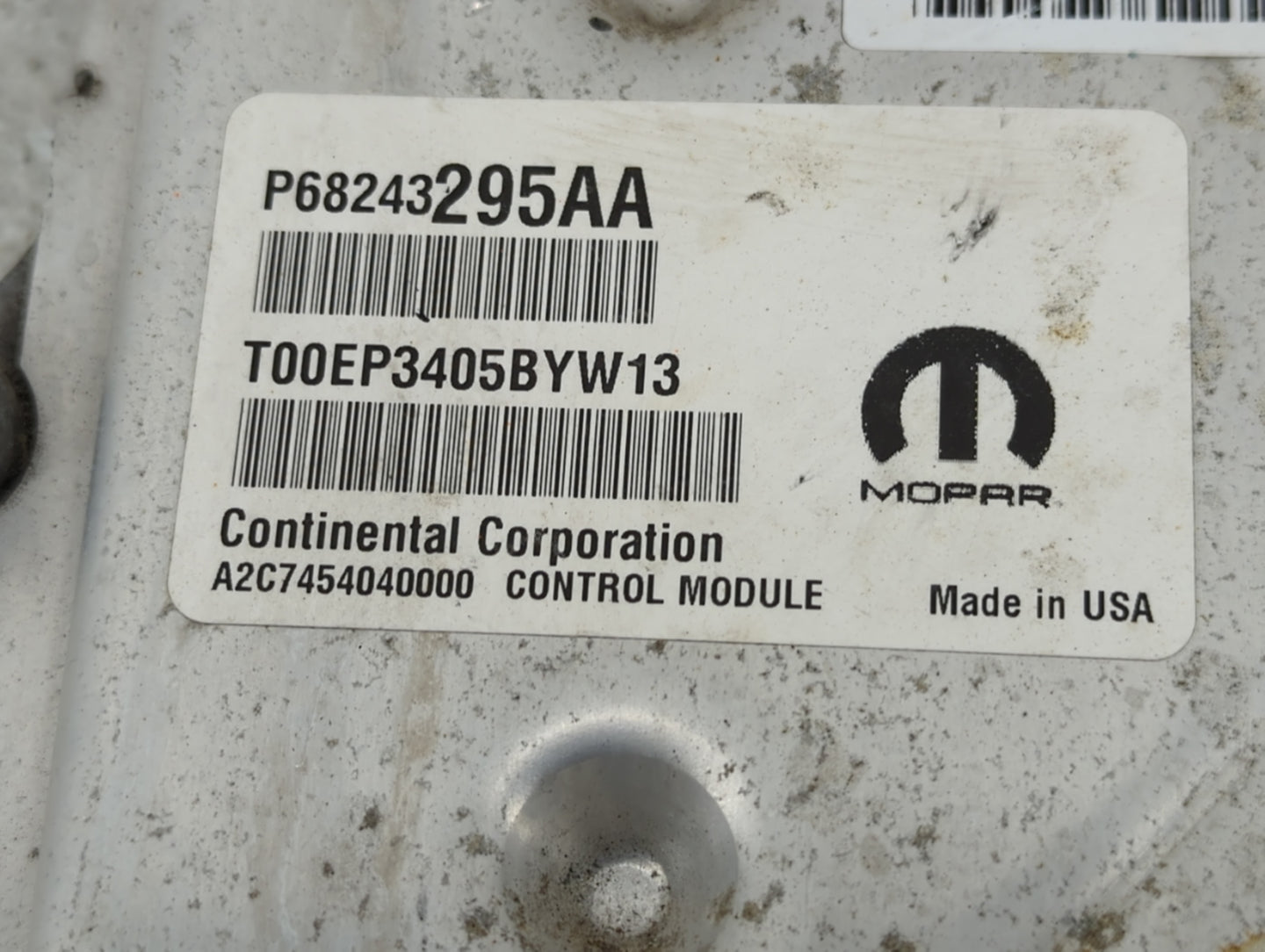 2016 Chrysler Town & Country PCM Engine Control Computer ECU ECM PCU OEM P/N:P68243295AA Fits Fits 2017 2018 2019 2020 OEM U