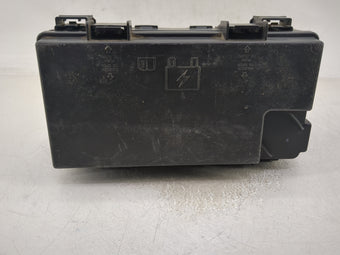 compare product 2015-2016 Chrysler Town & Country Fusebox Fuse Box Relay Module Tipm