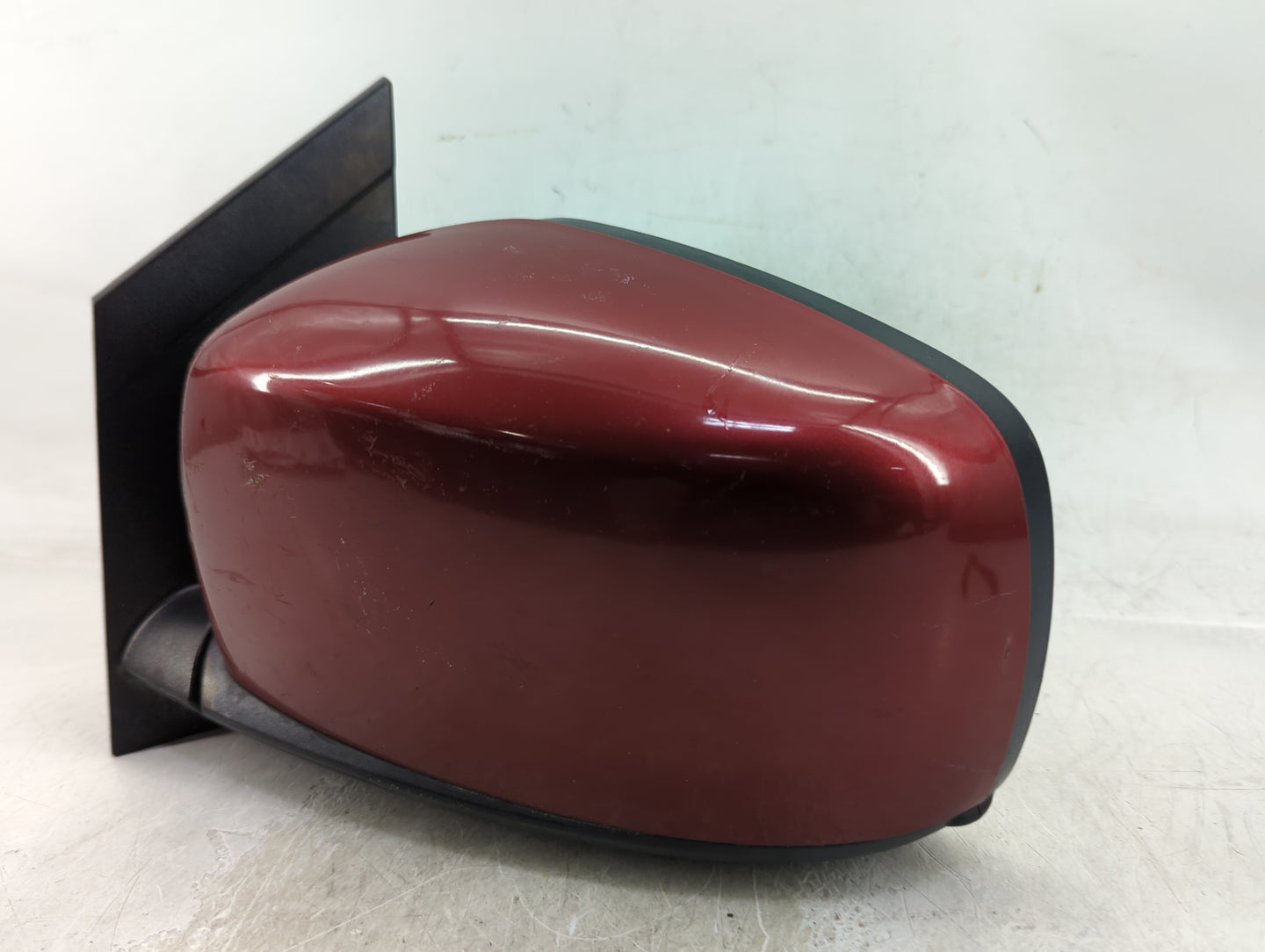 2011-2016 Chrysler Town & Country Driver Side View Mirror - Left Door Mirror OEM Used - Oemusedautoparts1.com