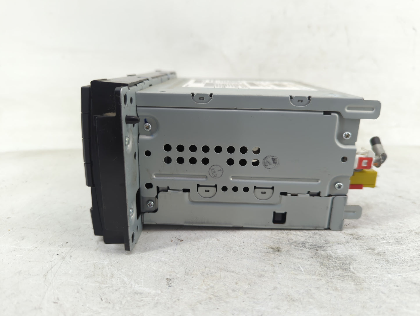 2012-2016 Chrysler Town & Country Radio AM FM Cd Player Receiver Replacement P/N:68282481AC Fits OEM Used Auto Parts - Oemus