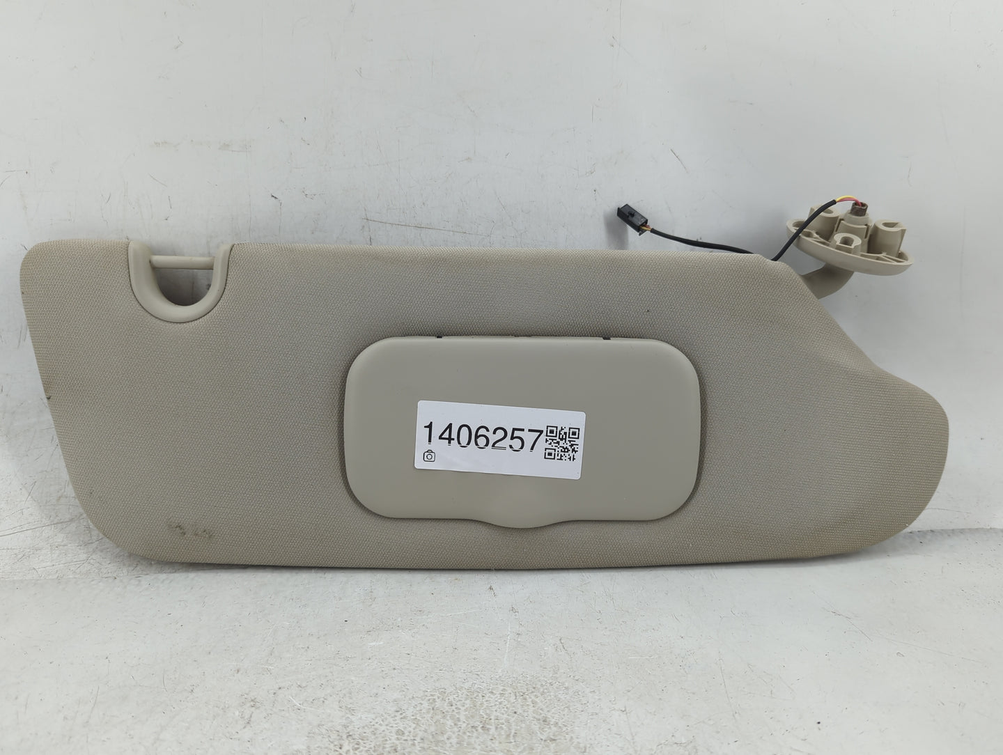 2011-2016 Chrysler Town & Country Sun Visor Shade Replacement Passenger Right Mirror Fits OEM Used Auto Parts - Oemusedautop