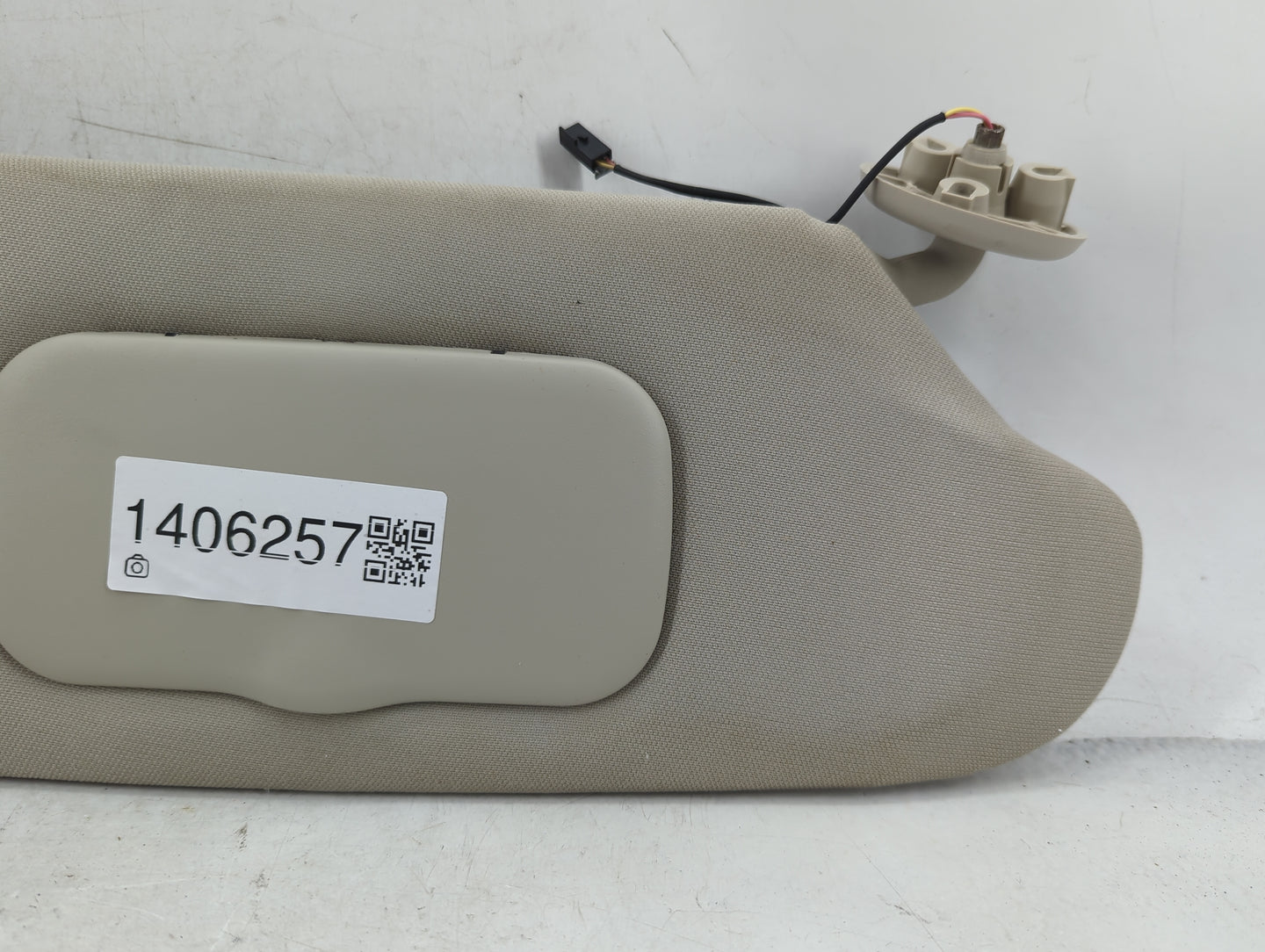 2011-2016 Chrysler Town & Country Sun Visor Shade Replacement Passenger Right Mirror Fits OEM Used Auto Parts - Oemusedautop