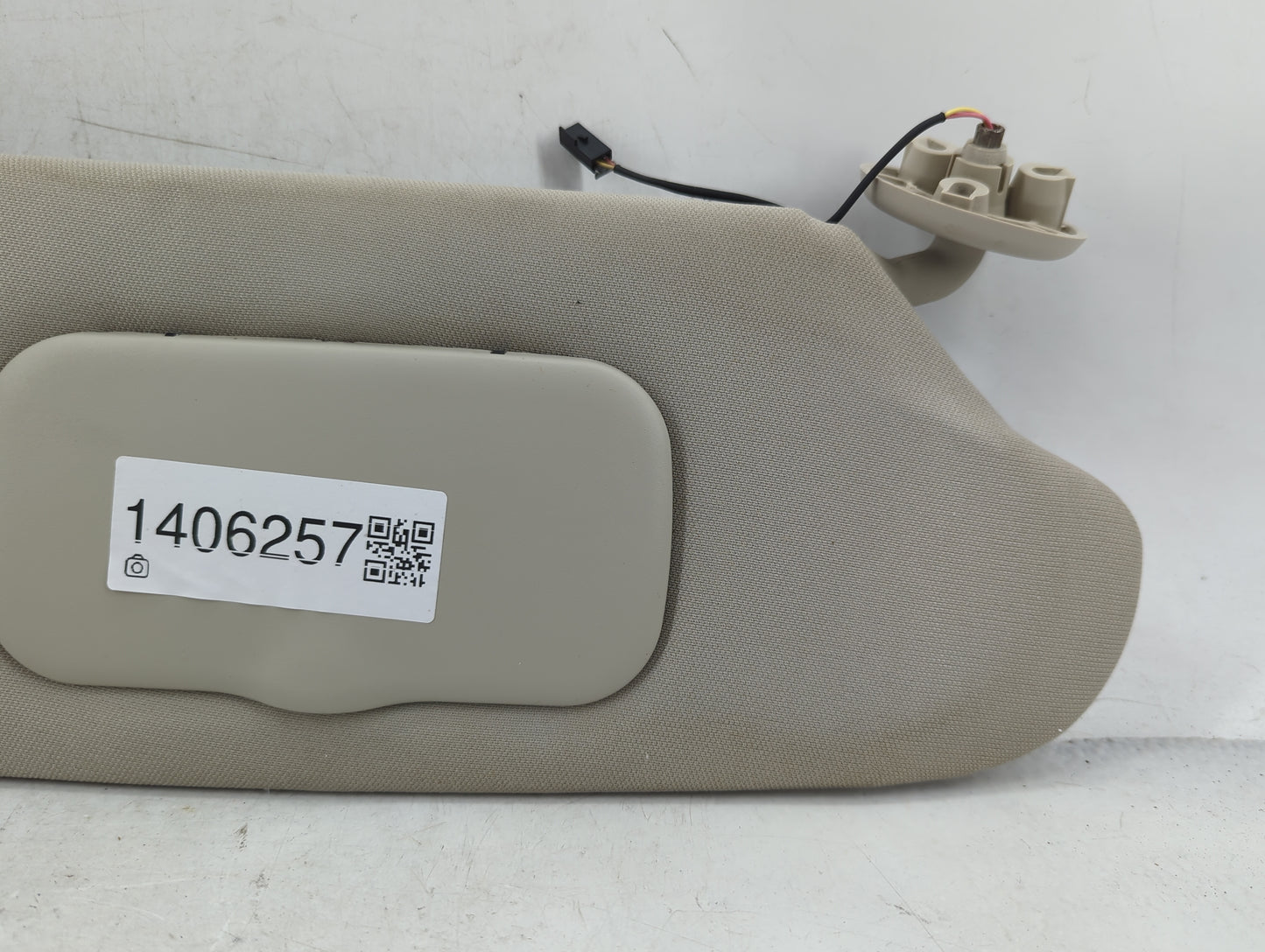 2011-2016 Chrysler Town & Country Sun Visor Shade Replacement Passenger Right Mirror Fits OEM Used Auto Parts - Oemusedautop