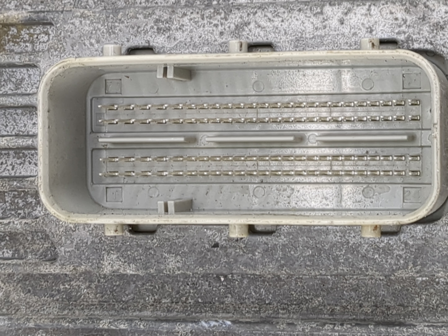 2016 Chrysler Town & Country PCM Engine Control Computer ECU ECM PCU OEM P/N:P68243295AA P68273488AB Fits Fits 2017 2018 201
