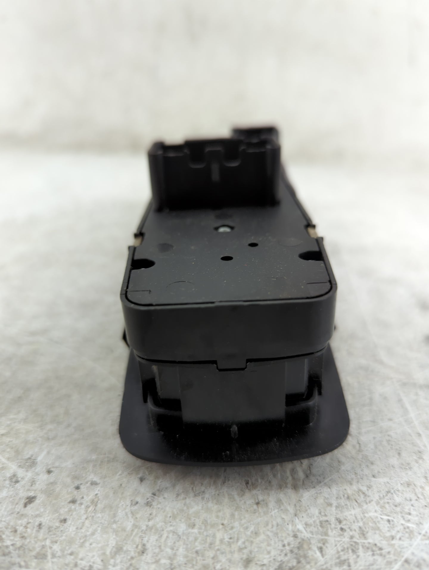 2012-2016 Chrysler Town & Country Master Power Window Switch Replacement Driver Side Left Fits OEM Used Auto Parts - Oemused