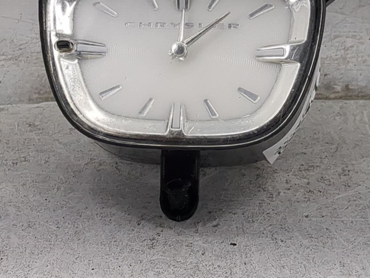 2016 Chrysler Town & Country Digitial Dash Clock P/N:20120914-0426 Fits OEM Used Auto Parts - Oemusedautoparts1.com