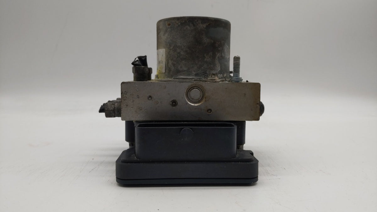 2014 Chrysler Town & Country Anti-Lock Brake ABS Pump Module Actuator OEM P/N:P68183803AC Fits OEM Used Auto Parts - Oemused