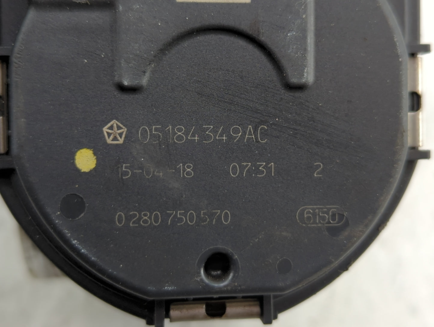 2011-2016 Chrysler Town & Country Throttle Body P/N:05184349AC Fits OEM Used Auto Parts - Oemusedautoparts1.com