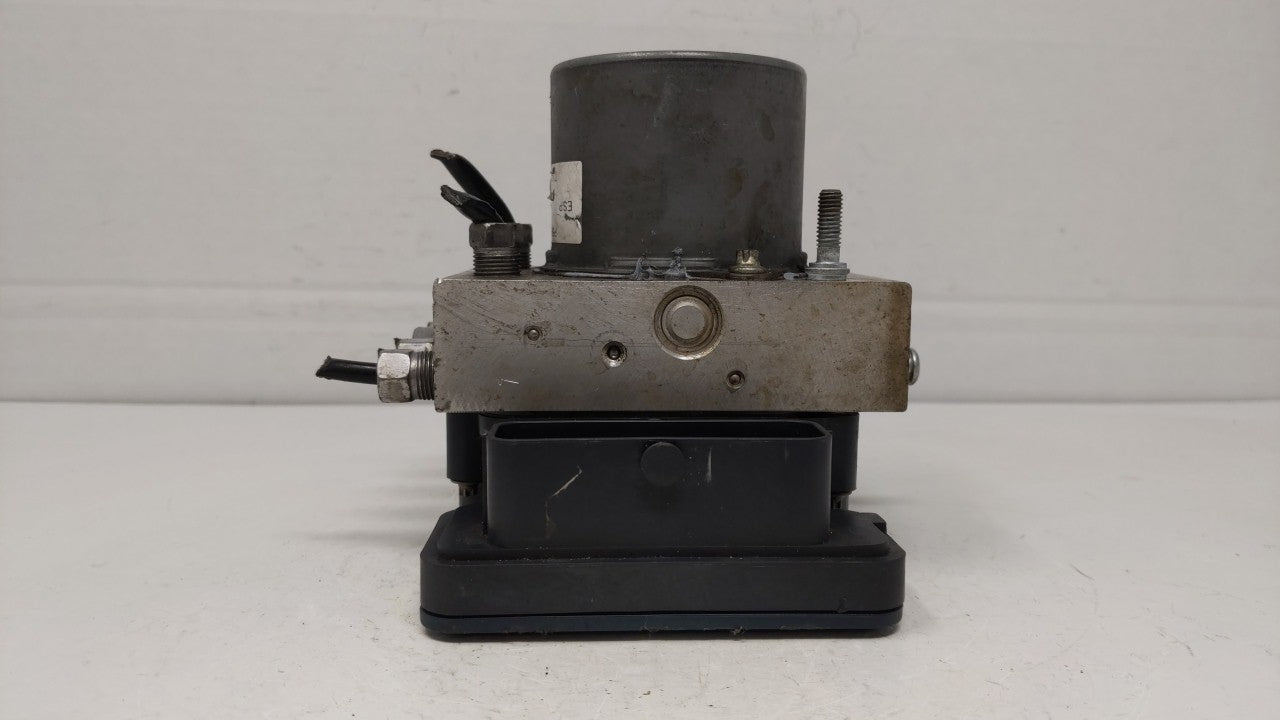 2014 Chrysler Town & Country ABS Pump Control Module Replacement P/N:P68183803AC Fits OEM Used Auto Parts - Oemusedautoparts