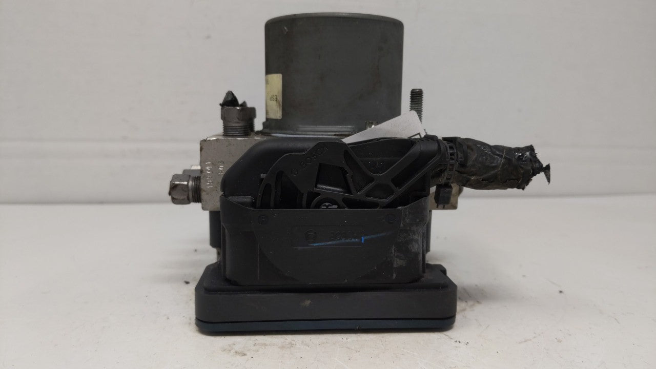 2014 Chrysler Town & Country ABS Pump Control Module Replacement P/N:P68183803AC Fits OEM Used Auto Parts - Oemusedautoparts