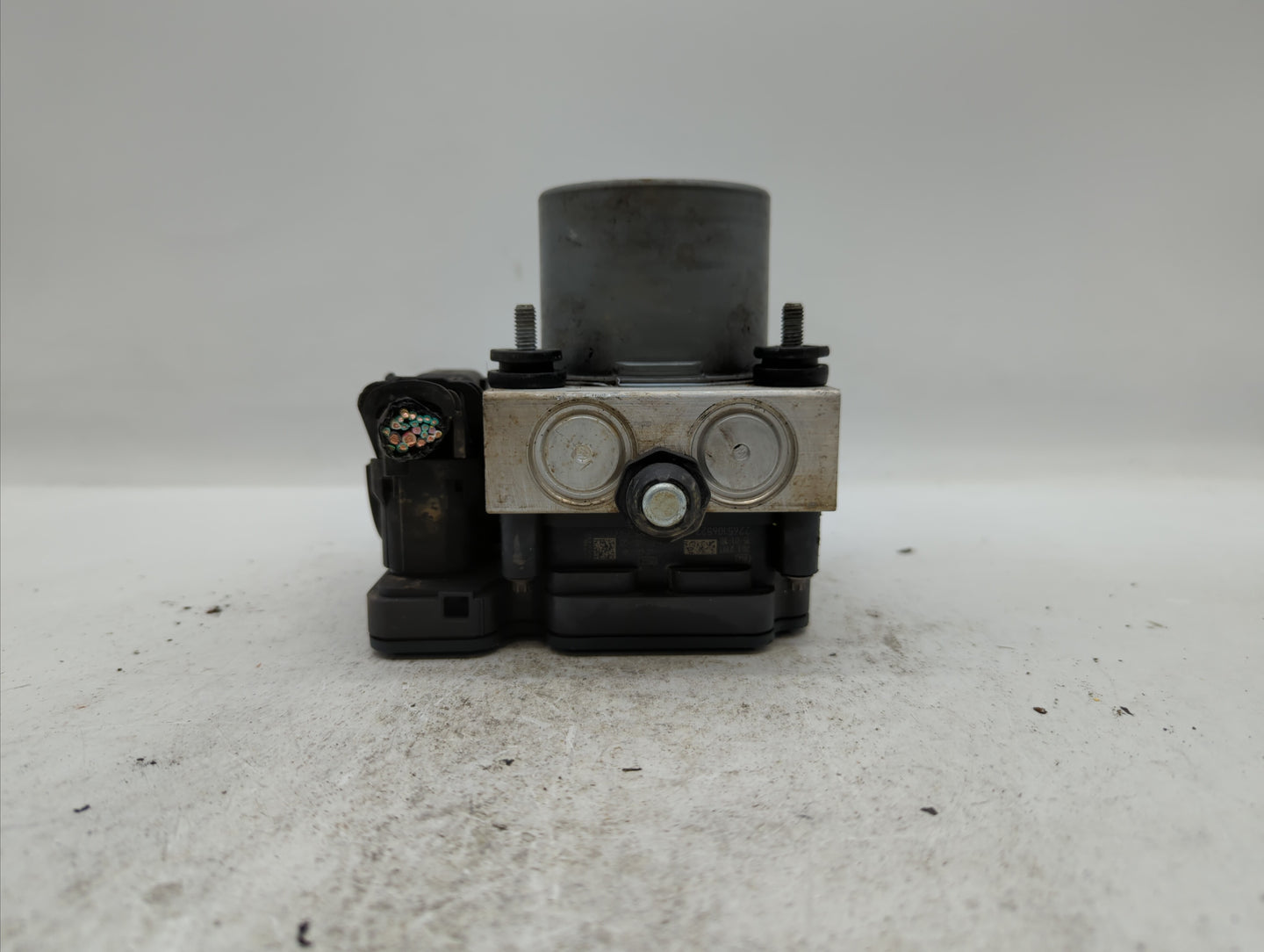 2014 Chrysler Town & Country ABS Pump Control Module Replacement P/N:P68183803AC Fits OEM Used Auto Parts - Oemusedautoparts