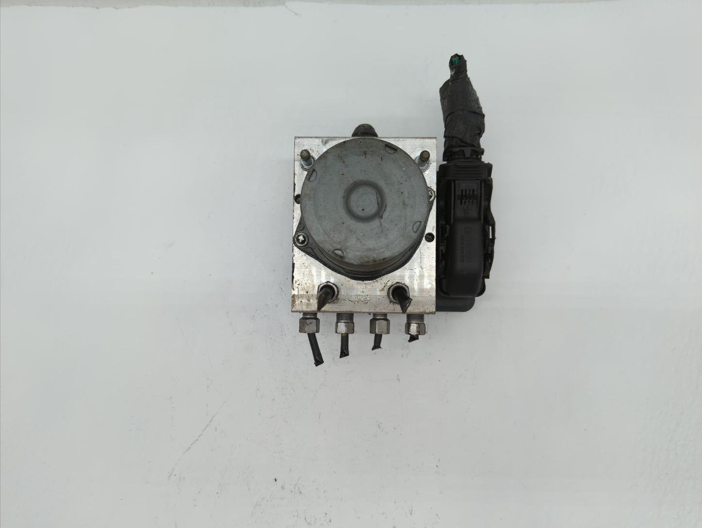 2014 Chrysler Town & Country ABS Pump Control Module Replacement P/N:P68183803AC Fits OEM Used Auto Parts - Oemusedautoparts