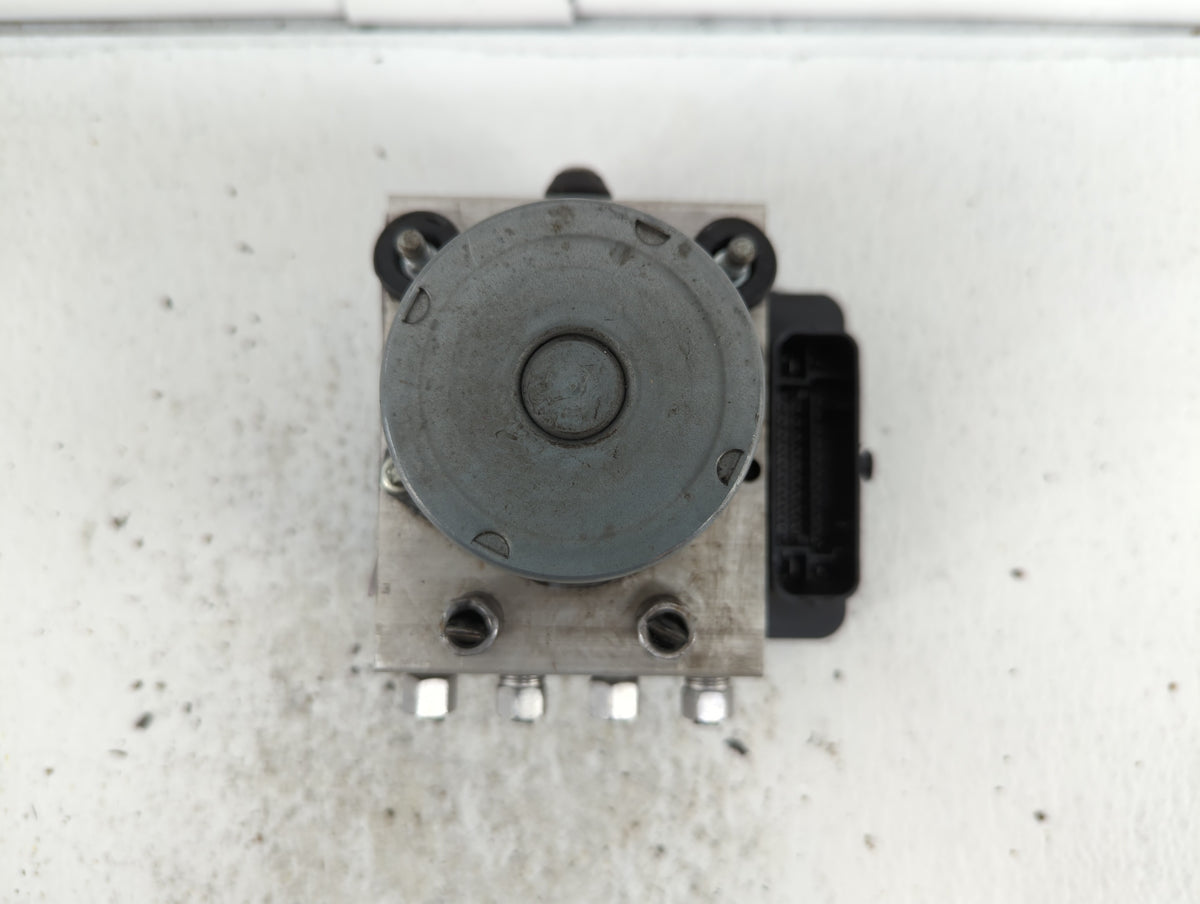2014 Chrysler Town & Country Anti-Lock Brake ABS Pump Module Actuator OEM P/N:68183803AC P68183803AC Fits OEM Used Auto Part