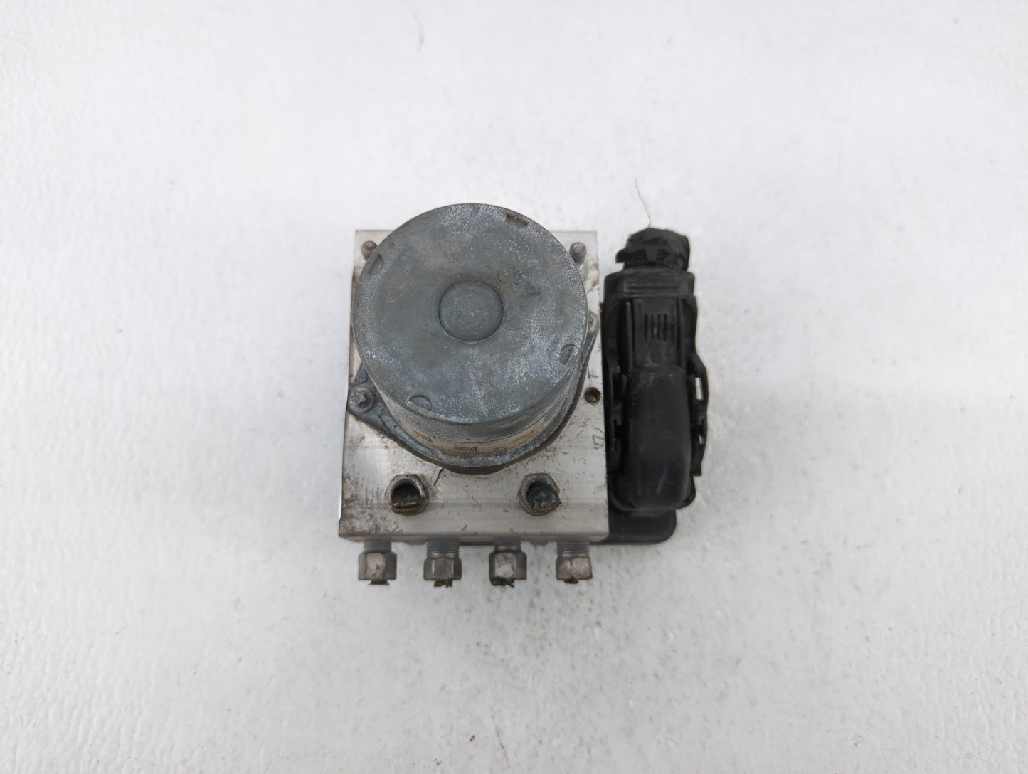 2014 Chrysler Town & Country ABS Pump Control Module Replacement P/N:68183803AC P68183803AC Fits OEM Used Auto Parts - Oemus