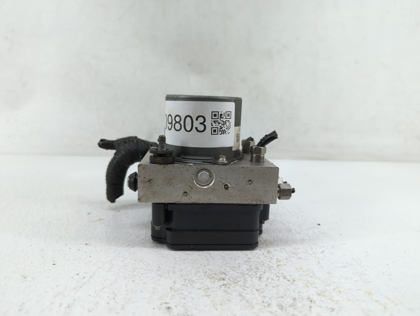 2014 Chrysler Town & Country ABS Pump Control Module Replacement P/N:68183803AC P68183803AC Fits OEM Used Auto Parts - Oemus