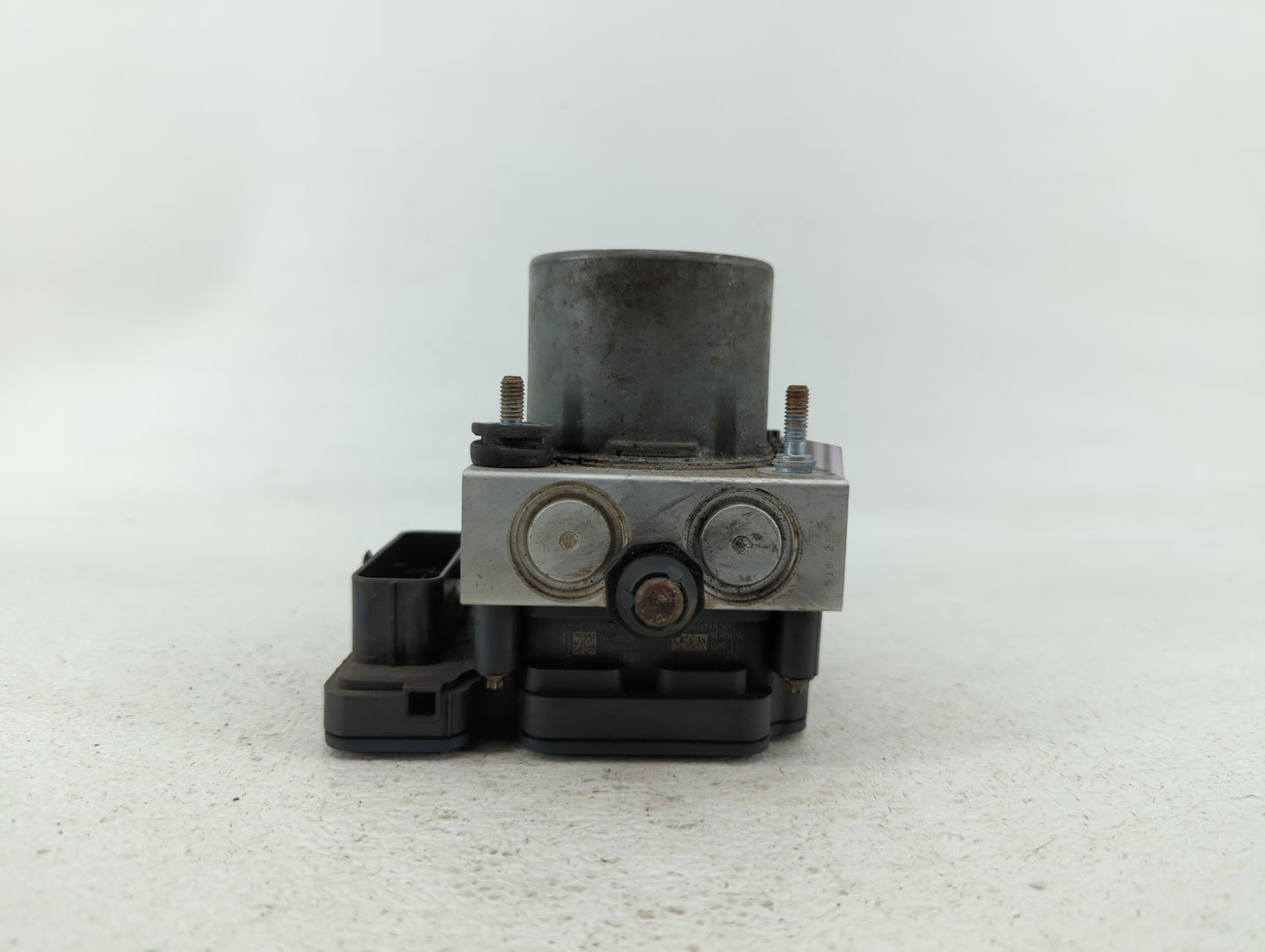 2014 Chrysler Town & Country ABS Pump Control Module Replacement P/N:P68183803AC Fits OEM Used Auto Parts - Oemusedautoparts
