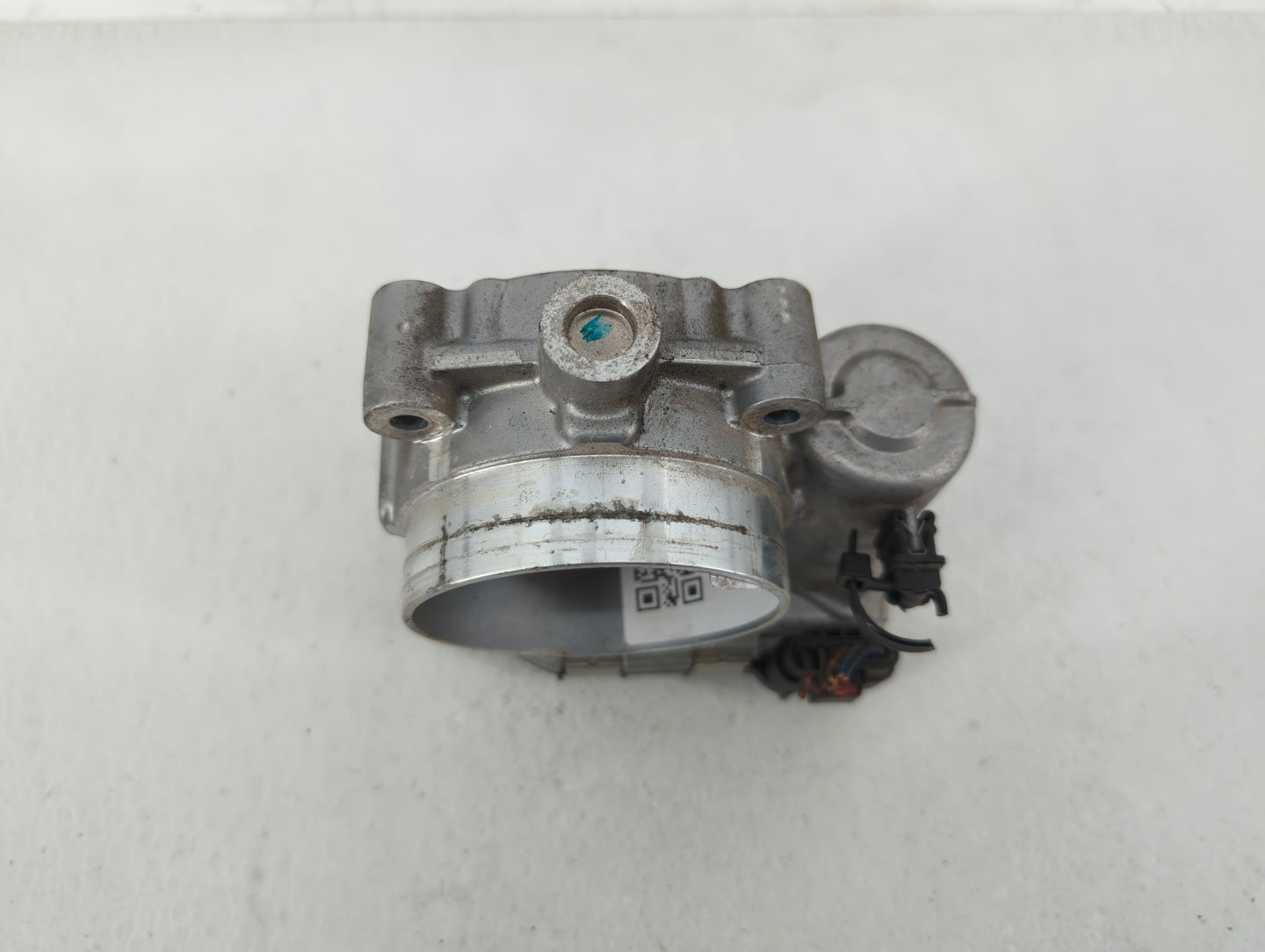 2011-2016 Chrysler Town & Country Throttle Body P/N:05184349AE 05184349AC Fits OEM Used Auto Parts - Oemusedautoparts1.com
