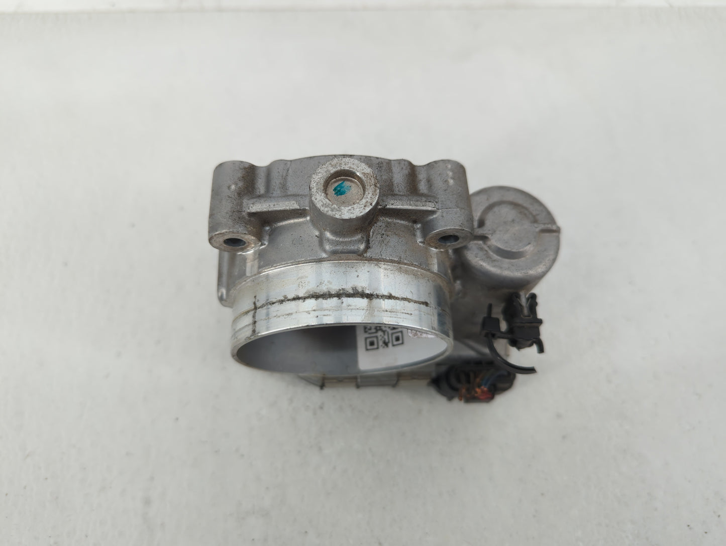 2011-2016 Chrysler Town & Country Throttle Body P/N:05184349AE 05184349AC Fits OEM Used Auto Parts - Oemusedautoparts1.com