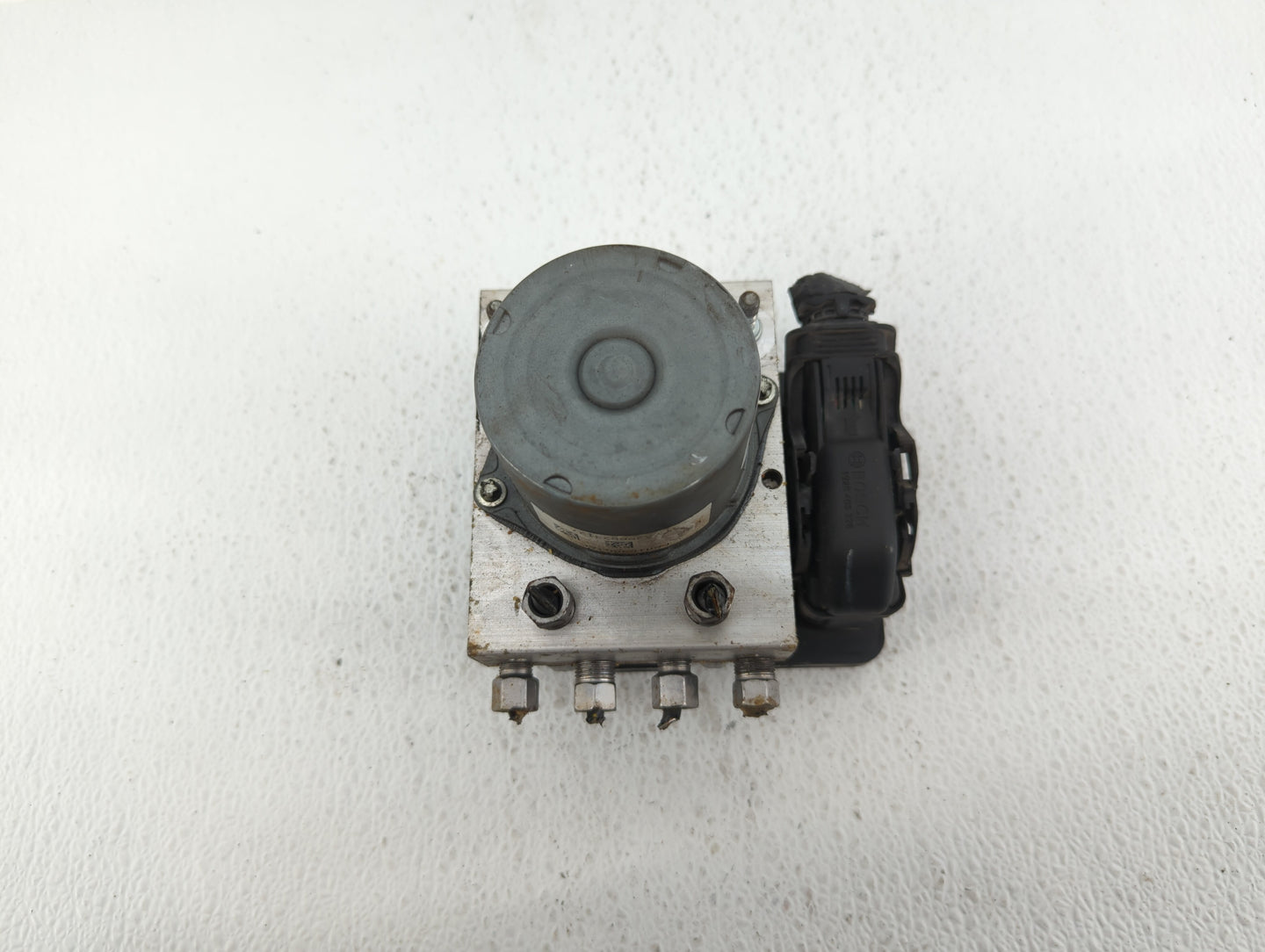 2014 Chrysler Town & Country ABS Pump Control Module Replacement P/N:P68183803AC Fits OEM Used Auto Parts - Oemusedautoparts
