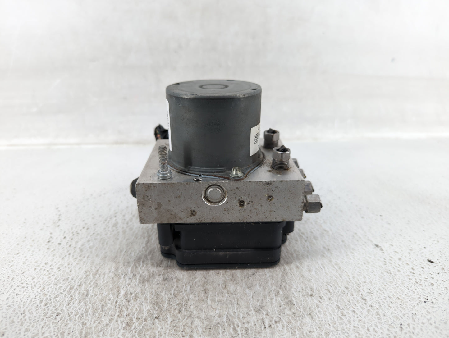 2014 Chrysler Town & Country ABS Pump Control Module Replacement P/N:P68183803AC Fits OEM Used Auto Parts - Oemusedautoparts