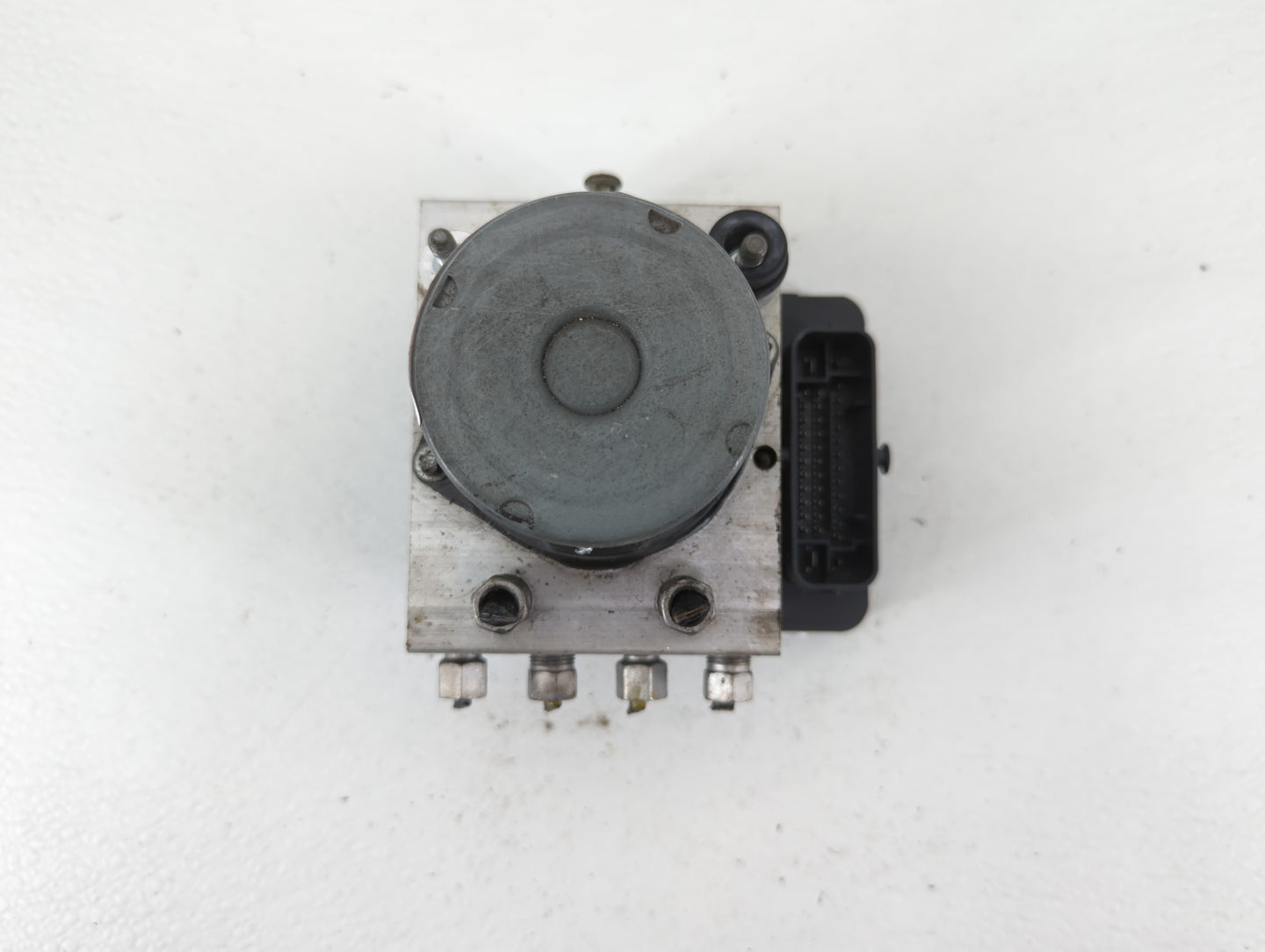 2014 Chrysler Town & Country ABS Pump Control Module Replacement P/N:68183803AC Fits OEM Used Auto Parts - Oemusedautoparts1