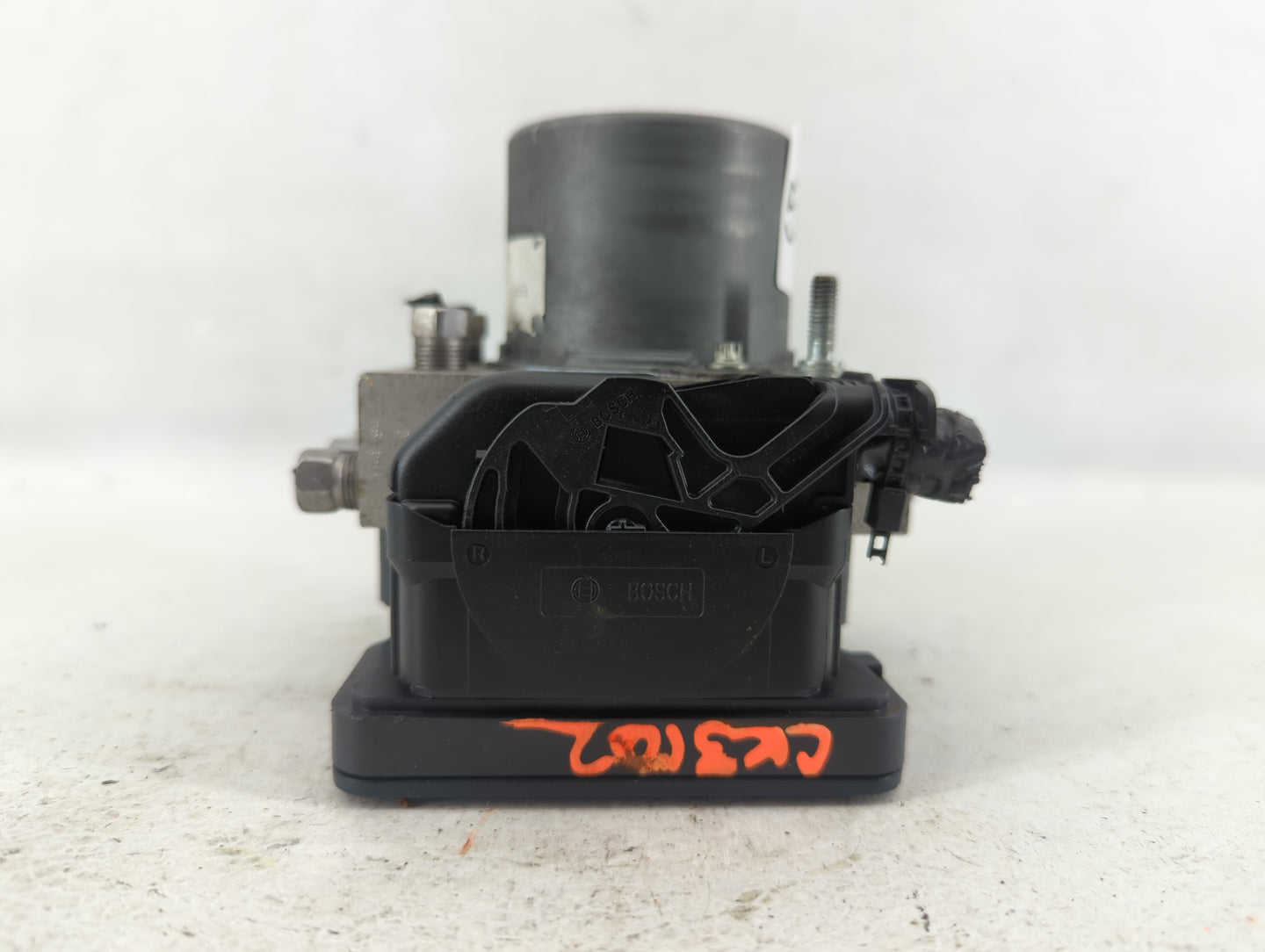 2014 Chrysler Town & Country ABS Pump Control Module Replacement P/N:P68183803AC Fits OEM Used Auto Parts - Oemusedautoparts