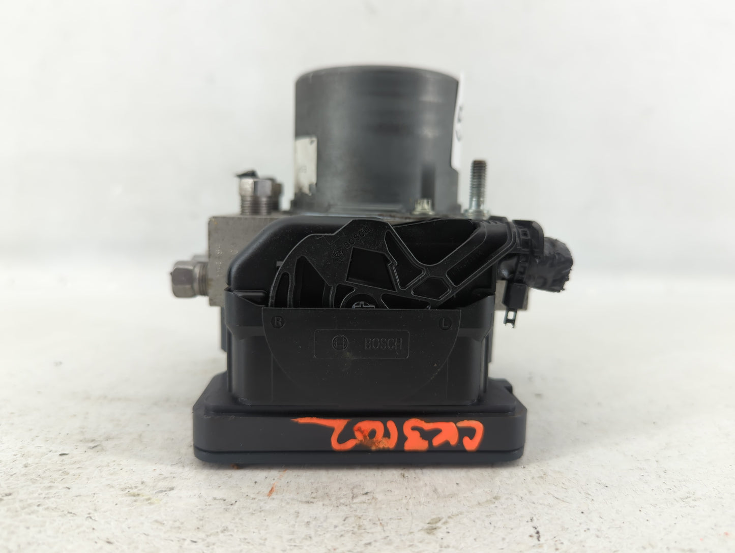 2014 Chrysler Town & Country ABS Pump Control Module Replacement P/N:P68183803AC Fits OEM Used Auto Parts - Oemusedautoparts