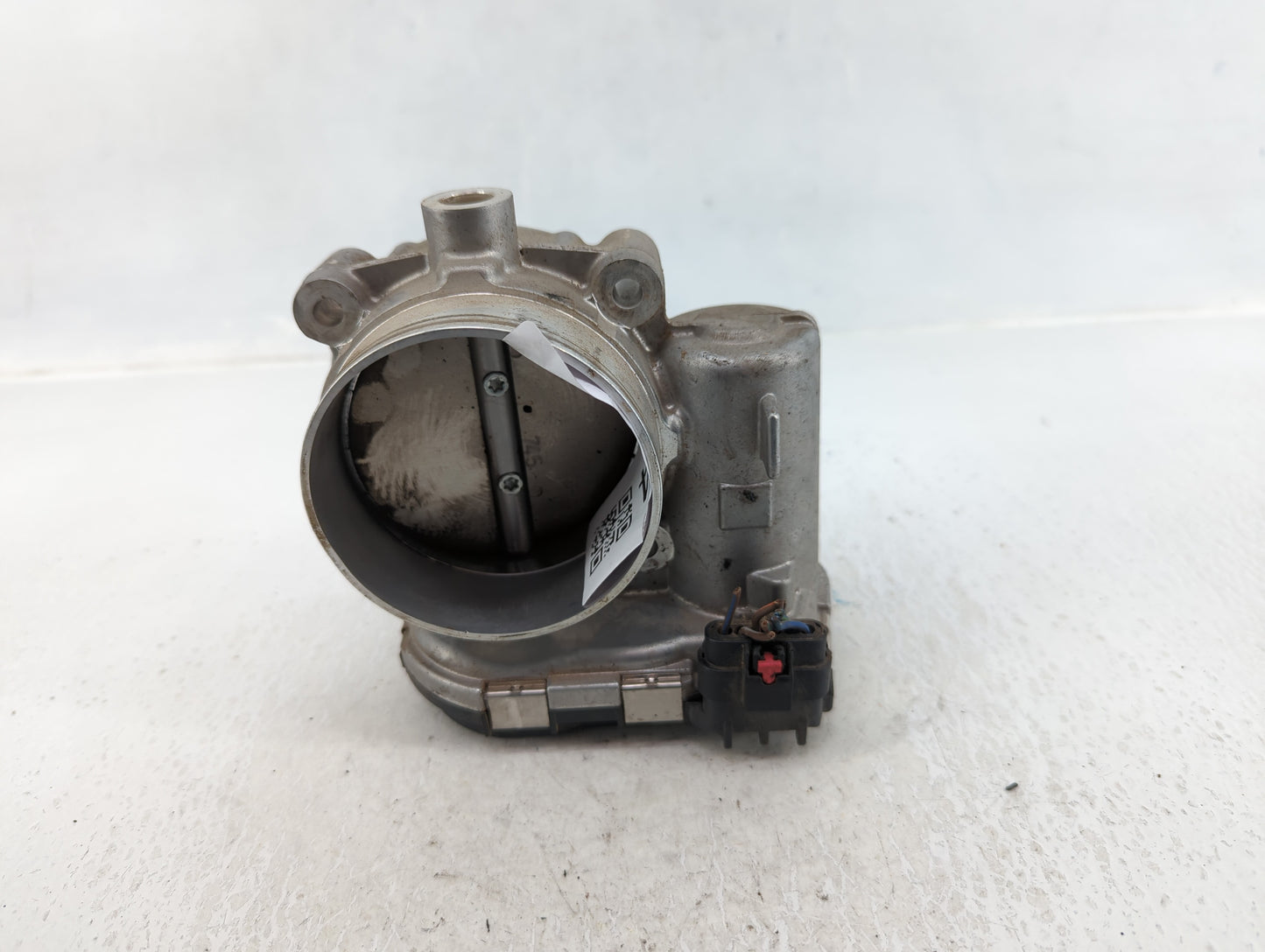 2011-2016 Chrysler Town & Country Throttle Body P/N:0 280 750 570 05184349AC Fits OEM Used Auto Parts - Oemusedautoparts1.co