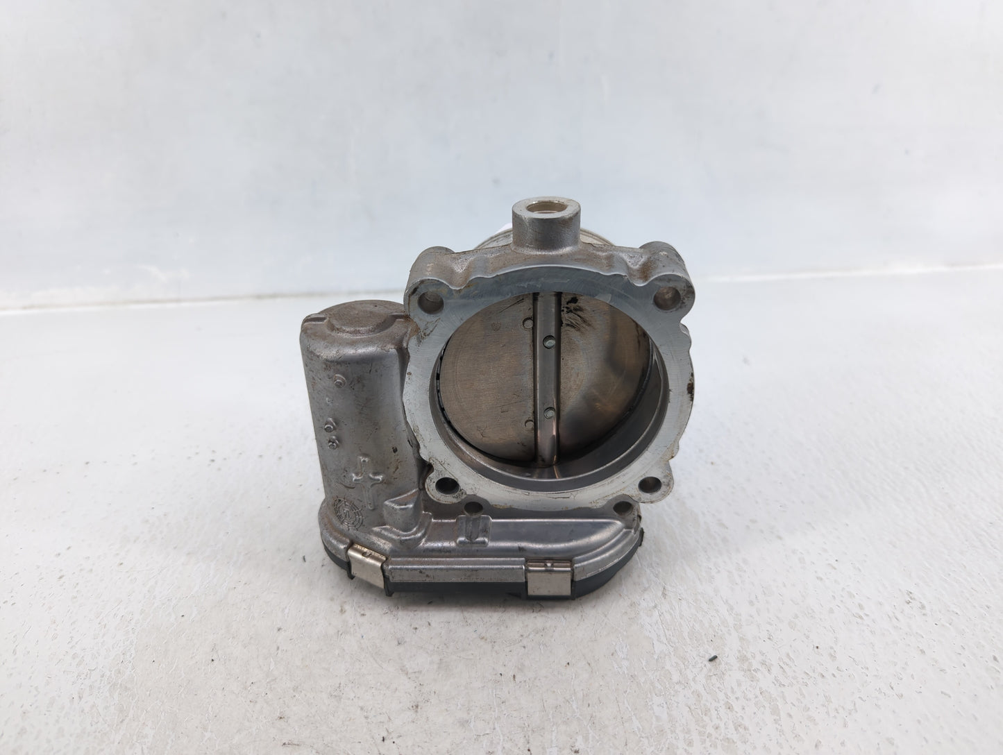 2011-2016 Chrysler Town & Country Throttle Body P/N:0 280 750 570 05184349AC Fits OEM Used Auto Parts - Oemusedautoparts1.co