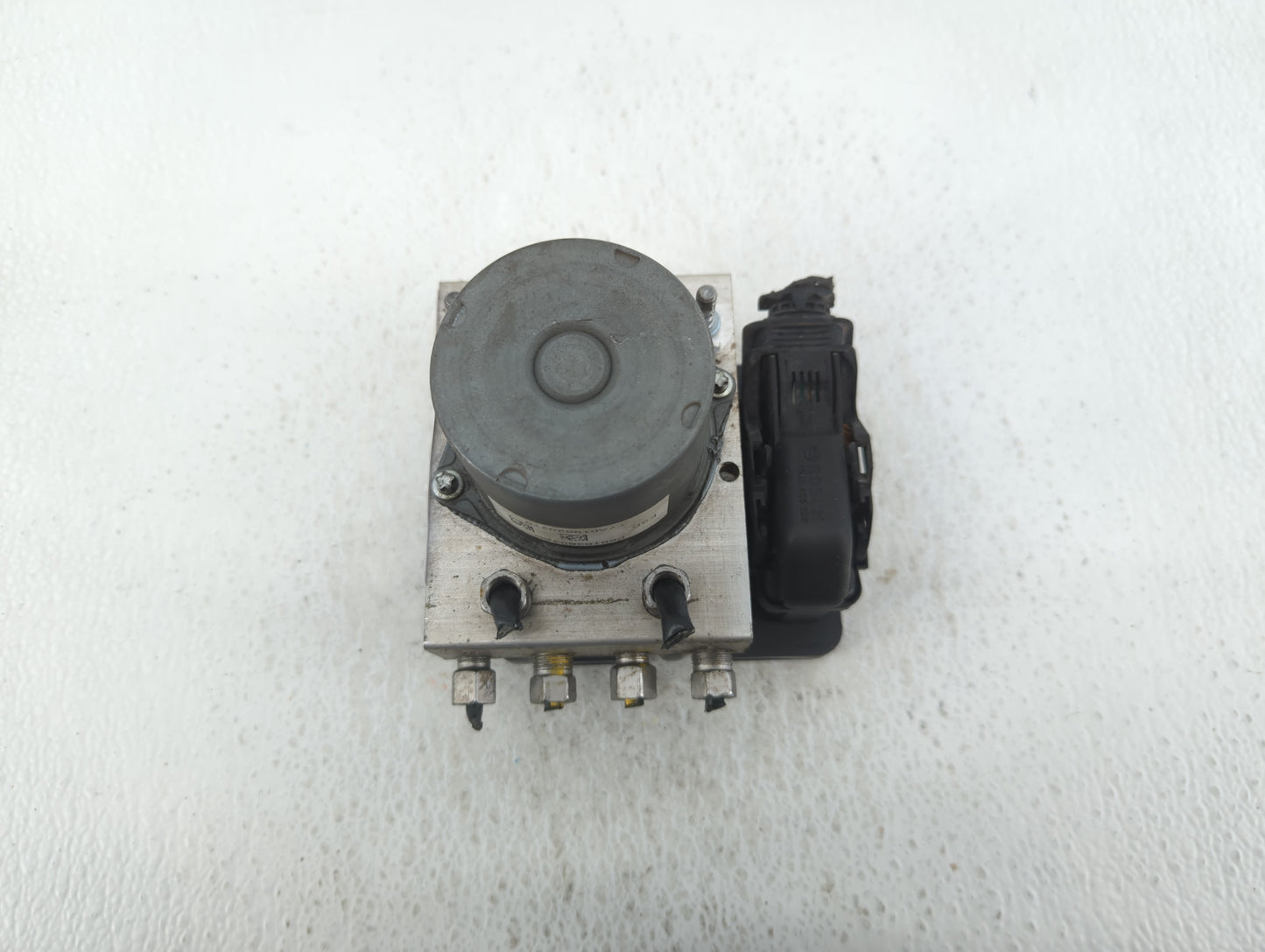 2014 Chrysler Town & Country ABS Pump Control Module Replacement P/N:P68183803AC Fits OEM Used Auto Parts - Oemusedautoparts