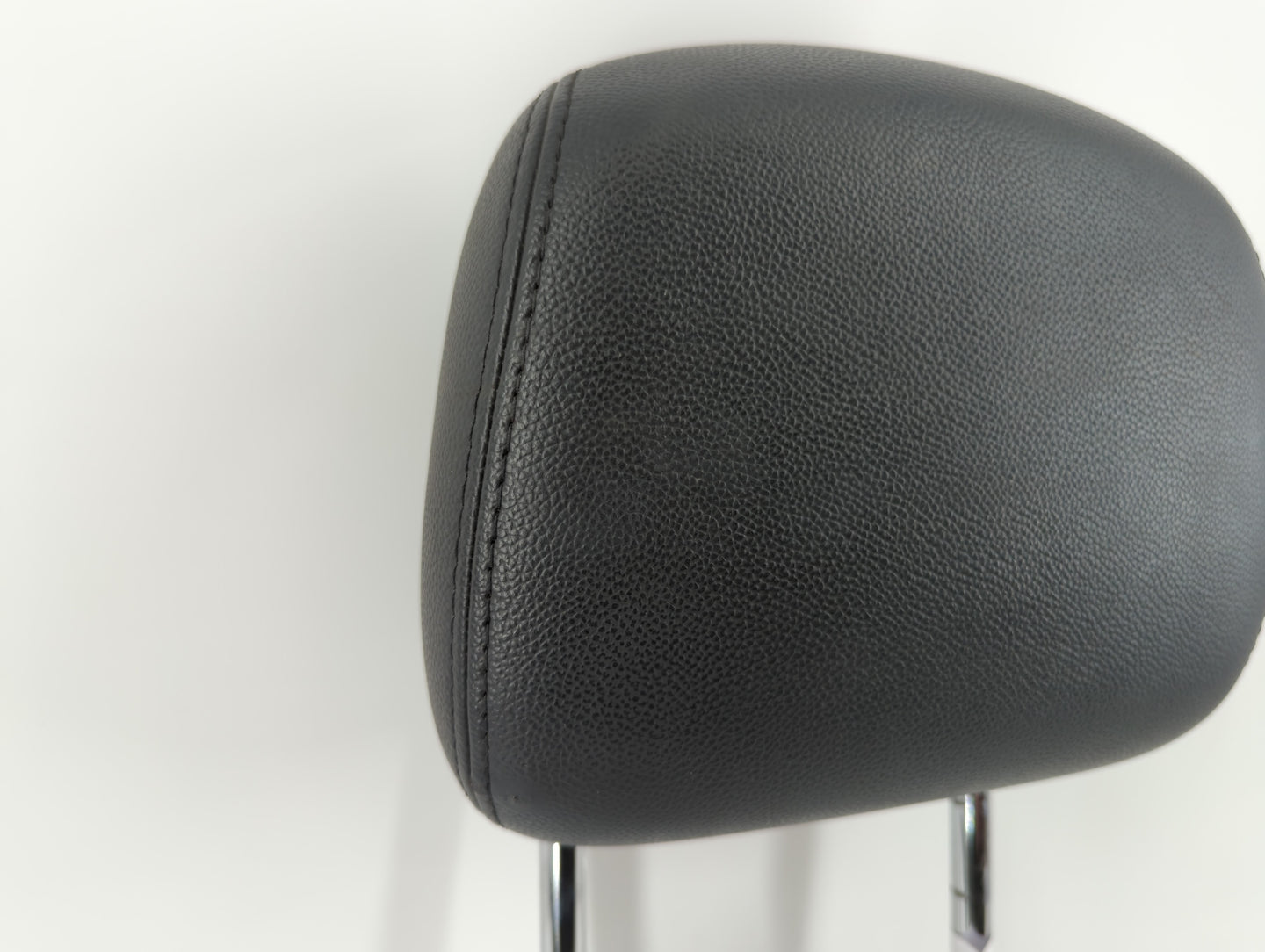 Chrysler Town & Country Headrest Head Rest Front Driver Passenger Seat - Oemusedautoparts1.com