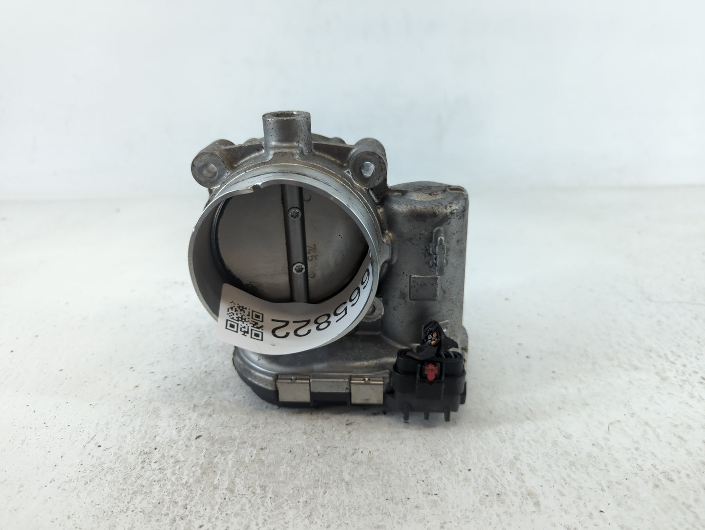 2011-2016 Chrysler Town & Country Throttle Body P/N:0 280 750 770 05184349AC Fits OEM Used Auto Parts - Oemusedautoparts1.co