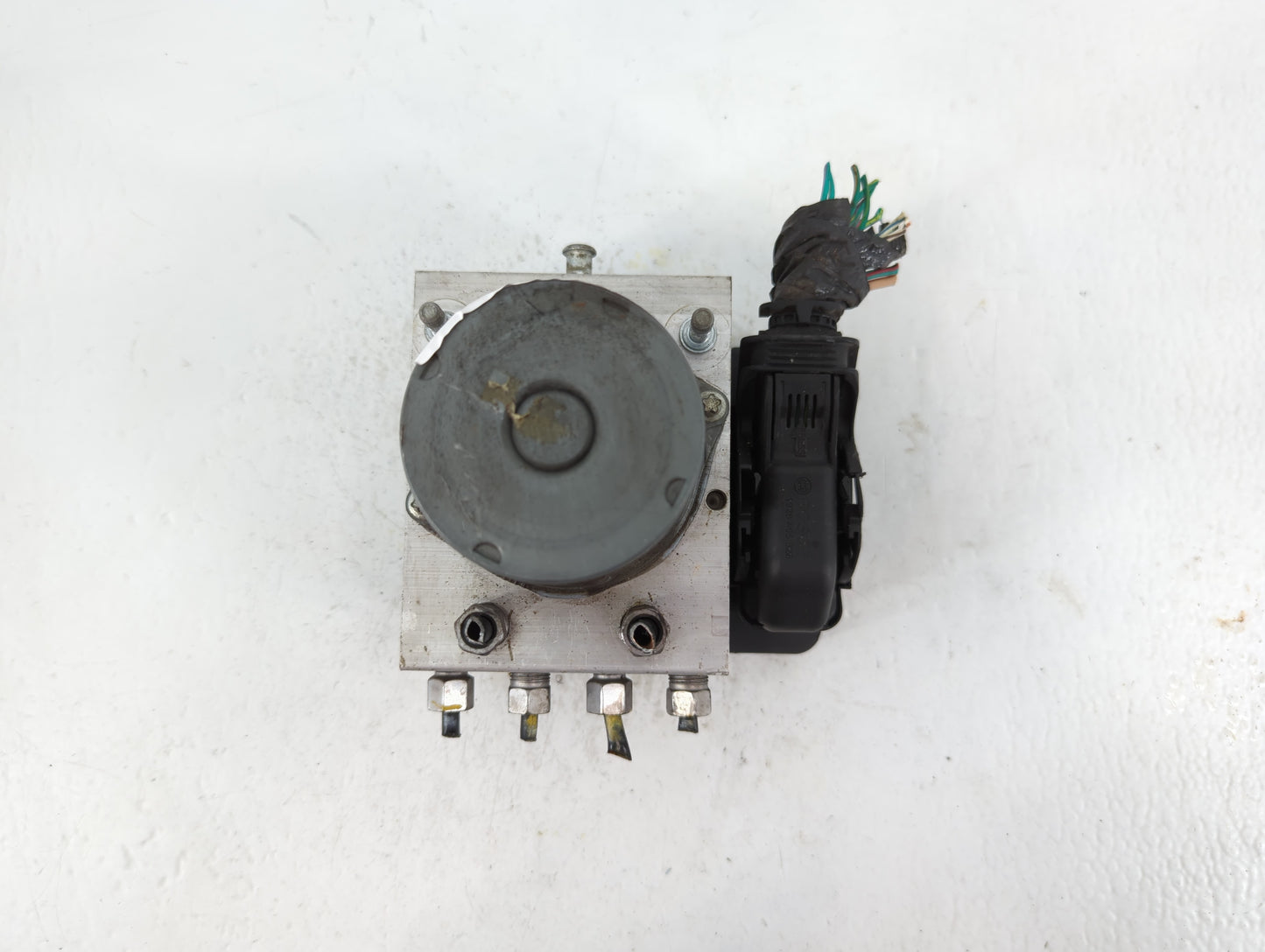 2014 Chrysler Town & Country ABS Pump Control Module Replacement P/N:P681838C3AC Fits OEM Used Auto Parts - Oemusedautoparts
