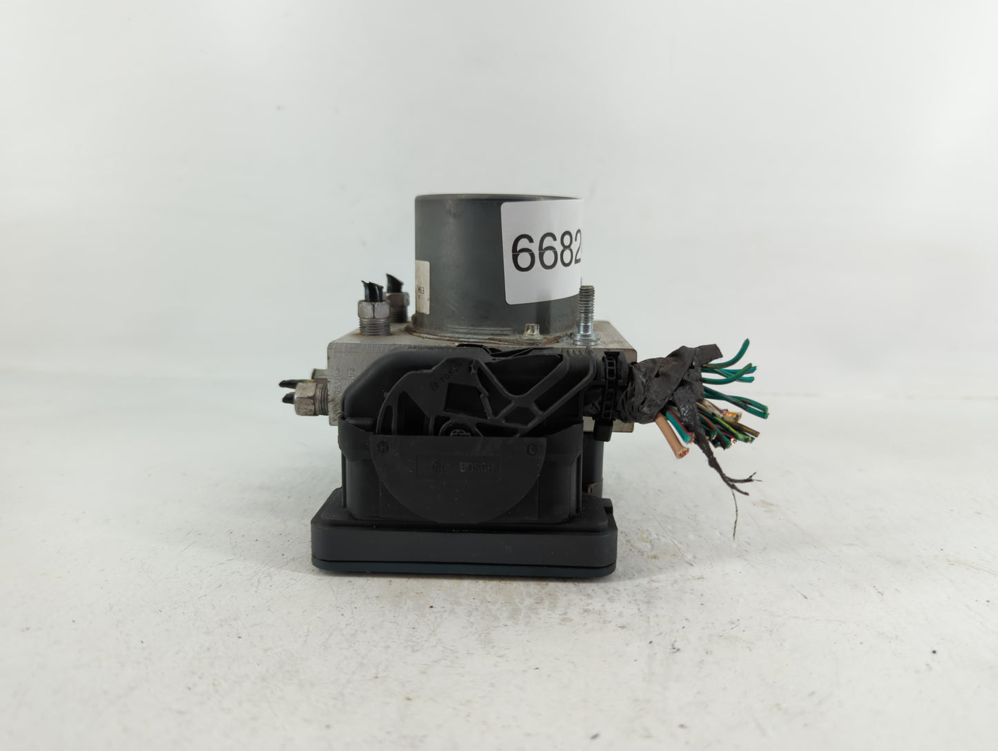 2014 Chrysler Town & Country ABS Pump Control Module Replacement P/N:P681838C3AC Fits OEM Used Auto Parts - Oemusedautoparts