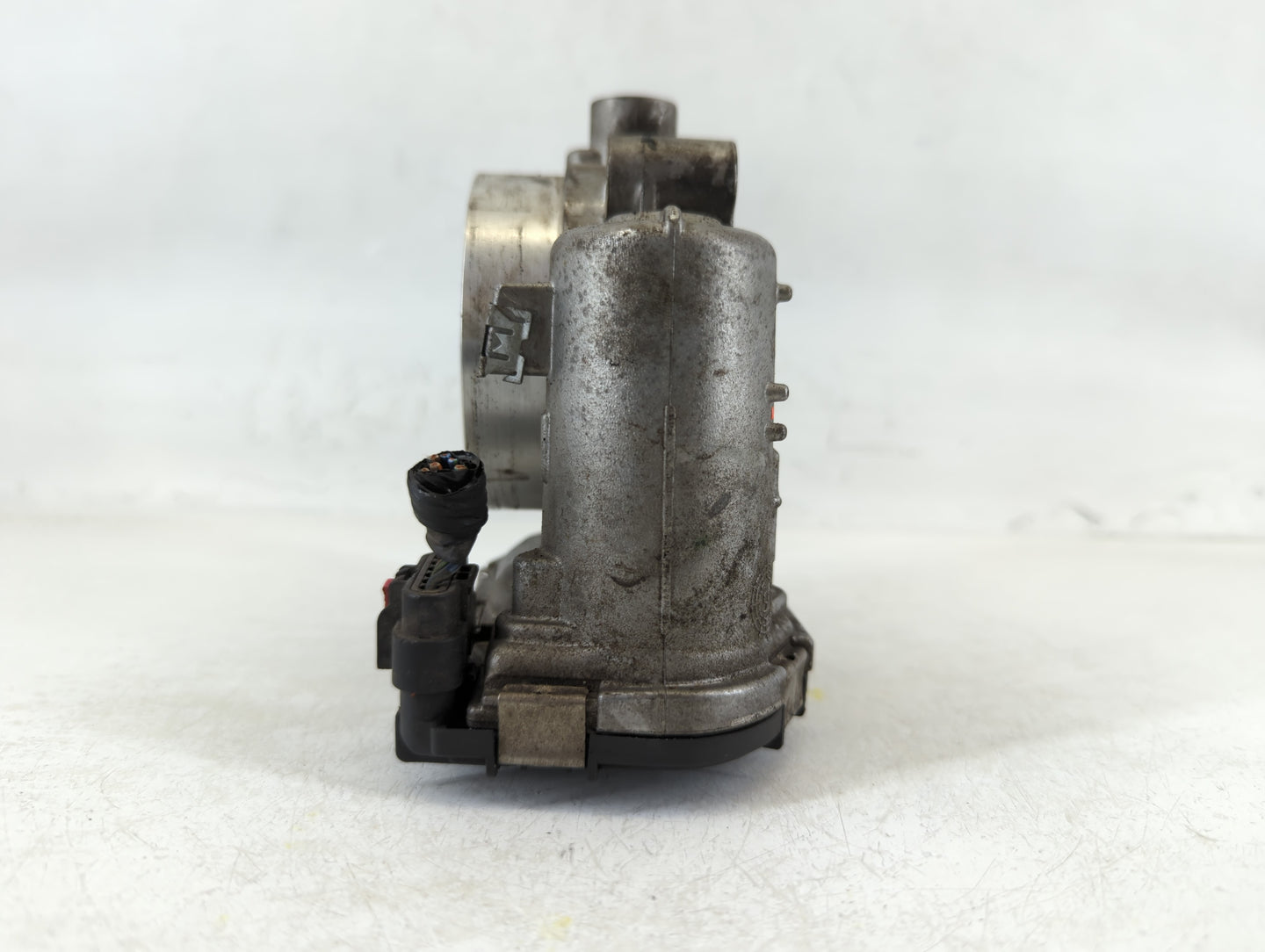 2011-2016 Chrysler Town & Country Throttle Body P/N:051844349AC Fits OEM Used Auto Parts - Oemusedautoparts1.com