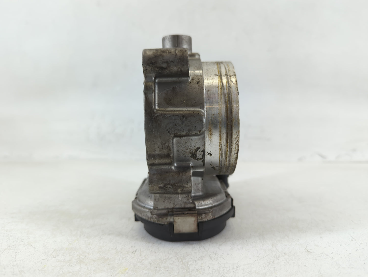 2011-2016 Chrysler Town & Country Throttle Body P/N:051844349AC Fits OEM Used Auto Parts - Oemusedautoparts1.com