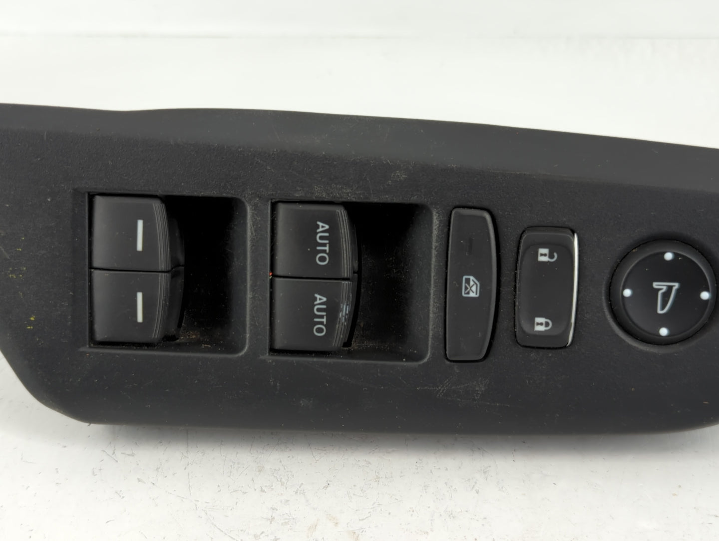 2012-2016 Chrysler Town & Country Master Power Window Switch Replacement Driver Side Left P/N:M64583 Fits OEM Used Auto Part