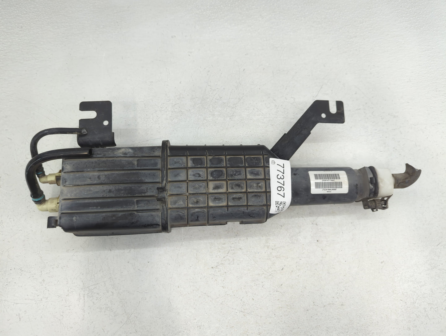 2016 Chrysler Town & Country Fuel Vapor Charcoal Canister - Oemusedautoparts1.com